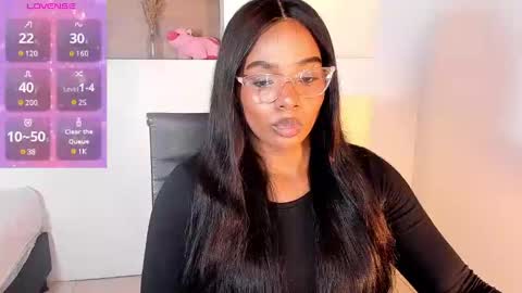 Snapshot of ivybliss8 chatting on 02.07.25 i v y b l i s s online show from 02.07.25