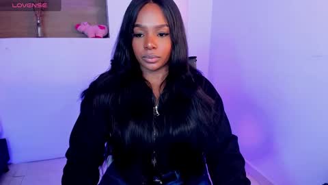 Snapshot of ivybliss8 chatting on 02.21.25 i v y b l i s s online show from 02.21.25