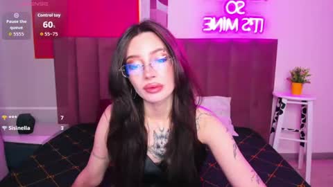 Snapshot of ivydainty chatting on 06.24.26 Ivy online show from 06.24.26