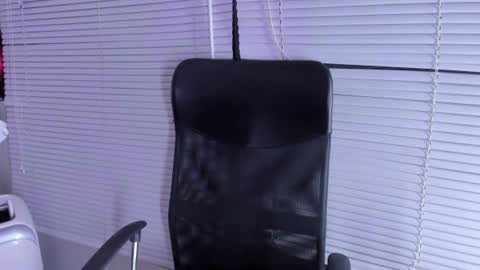 Snapshot of ivymilleer chatting on 06.25.26 ivymilleer online show from 06.25.26