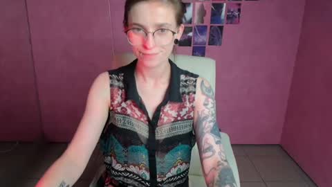 Snapshot of ivynoir_ chatting on 07.19.26 Ivy online show from 07.19.26