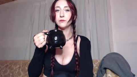 Ivy Rosie online show from 10.01.25