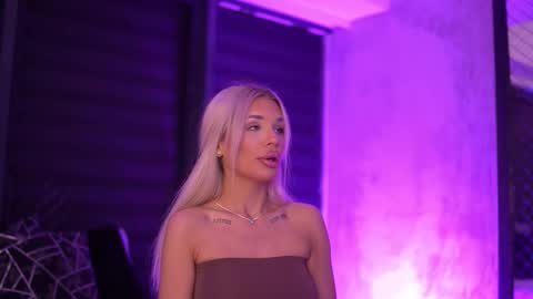 IvyRowa online show from 10.19.25