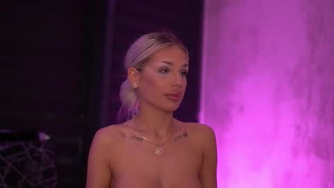 IvyRowa online show from 11.16.25