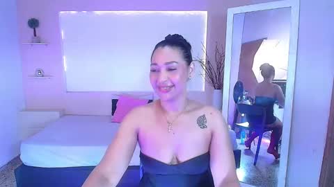 ivyshine7 online show from 09.25.25