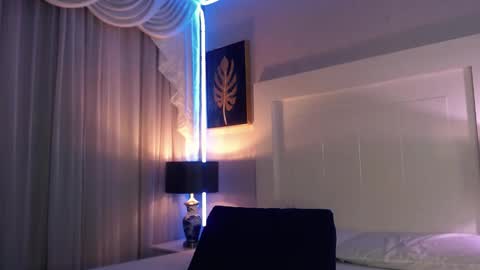 Snapshot of ivyy_crystal chatting on 01.23.25 Ivy online show from 01.23.25