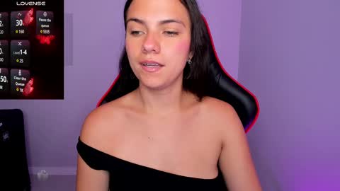 Snapshot of ivyy_scott chatting on 02.19.25 Ivvy online show from 02.19.25