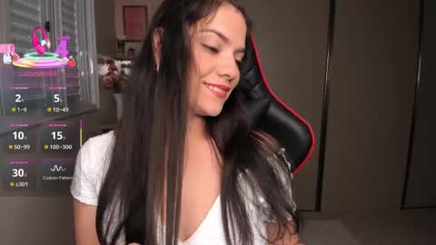 Snapshot of ivyy_scott chatting on 10.18.25 Ivvy online show from 10.18.25