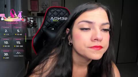 Snapshot of ivyy_scott chatting on 10.25.25 Ivvy online show from 10.25.25