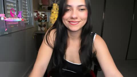 Snapshot of ivyy_scott chatting on 11.22.25 Ivvy online show from 11.22.25