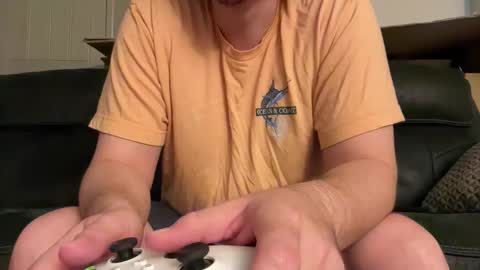 iwantyounow42069 online show from 10.29.25