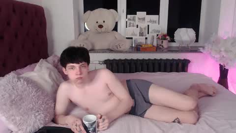 Maxim online show from 03.19.26