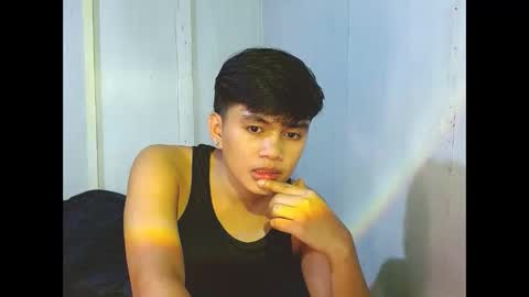 Snapshot of iya143 chatting on 09.25.25 iya143 online show from 09.25.25