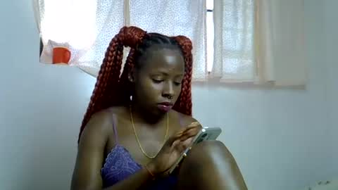 Snapshot of iynika chatting on 06.14.26 iynika online show from 06.14.26