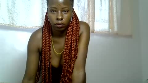 Snapshot of iynika chatting on 06.18.26 iynika online show from 06.18.26