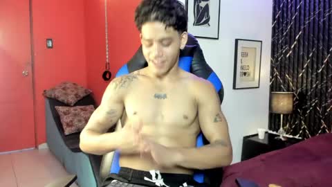 izaack online show from 04.24.26