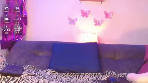 izan online show from 12.16.25