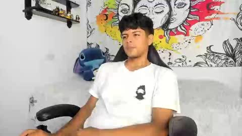 Snapshot of izan_jensen chatting on 09.27.25 Izan online show from 09.27.25