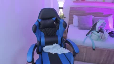 Iza online show from 09.15.25