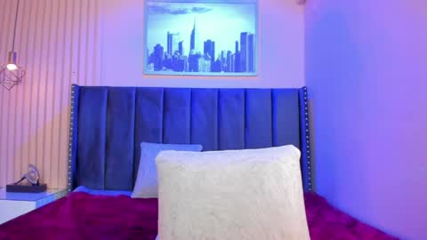 Izumi online show from 04.08.26