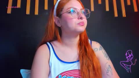 hot izys online show from 11.20.25