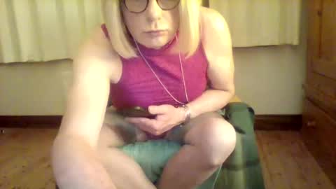 izzy_mchoney online show from 05.15.26