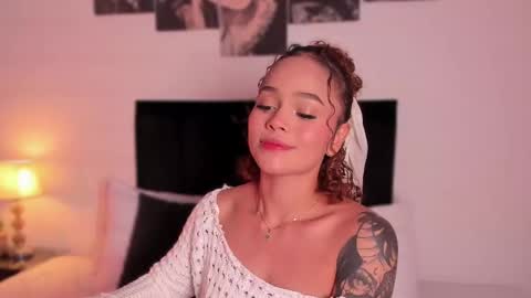 Izzy vega  online show from 12.25.24