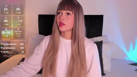 Izzy vega  online show from 02.10.25