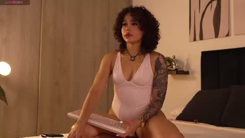 Izzy vega  online show from 06.10.26