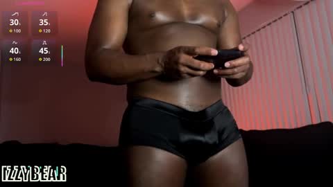 IzzyBear online show from 11.10.25