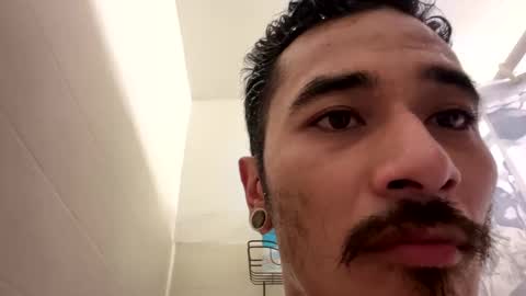 Snapshot of j0nnyk1ng chatting on 01.01.25 Mugen online show from 01.01.25