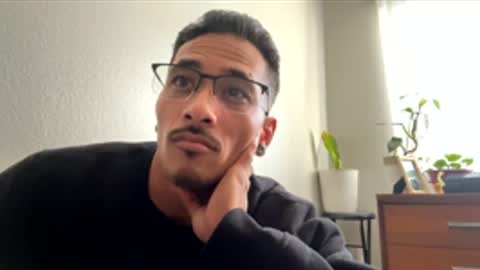 Snapshot of j0nnyk1ng chatting on 11.28.25 Mugen online show from 11.28.25