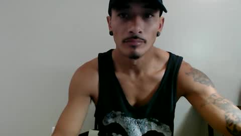 Snapshot of j0nnyk1ng chatting on 12.16.25 Mugen online show from 12.16.25