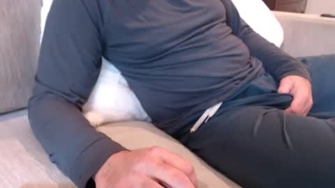 Snapshot of j335129 chatting on 11.30.25 James online show from 11.30.25