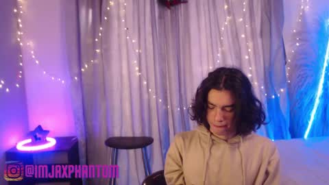 Snapshot of j_a_x_x_x_o_n chatting on 12.03.24 Hey im Jaxxxon check my info online show from 12.03.24