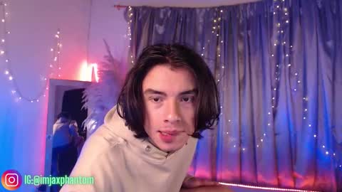 Snapshot of j_a_x_x_x_o_n chatting on 09.10.25 Hey im Jaxxxon check my info online show from 09.10.25