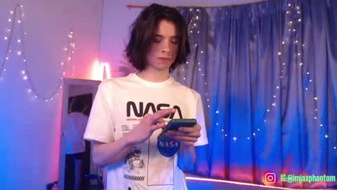 Snapshot of j_a_x_x_x_o_n chatting on 10.09.25 Hey im Jaxxxon check my info online show from 10.09.25
