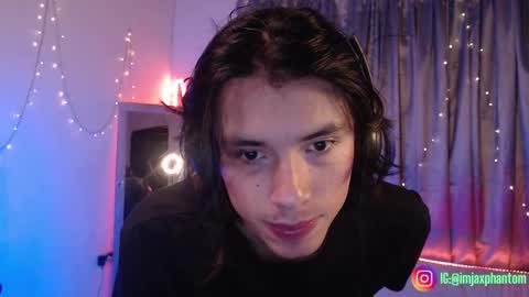 Snapshot of j_a_x_x_x_o_n chatting on 10.16.25 Hey im Jaxxxon check my info online show from 10.16.25