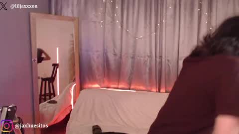 Hey im Jaxxxon check my info     online show from 05.11.26