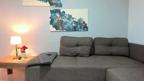 Calix  Independient model Insta and twt Calixsnake online show from 11.18.25