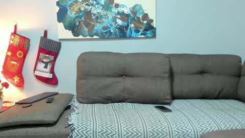 Calix  Independient model Insta and twt Calixsnake online show from 11.30.25