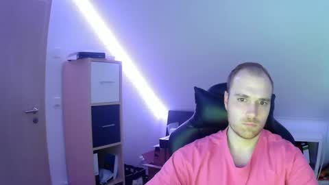 here4y online show from 02.10.25