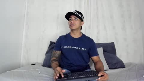 Snapshot of j_musiry chatting on 12.24.24 i am juan musiry independent model online show from 12.24.24