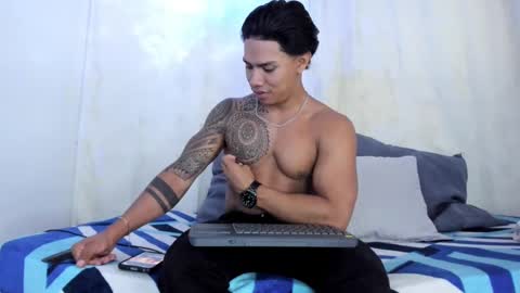 Snapshot of j_musiry chatting on 12.28.24 i am juan musiry independent model online show from 12.28.24