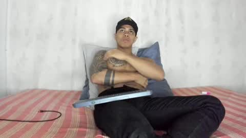Snapshot of j_musiry chatting on 01.08.25 i am juan musiry independent model online show from 01.08.25
