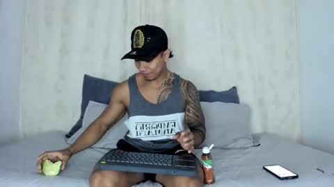 Snapshot of j_musiry chatting on 02.12.25 i am juan musiry independent model online show from 02.12.25