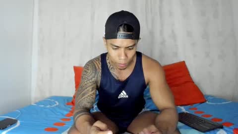 Snapshot of j_musiry chatting on 02.21.25 i am juan musiry independent model online show from 02.21.25