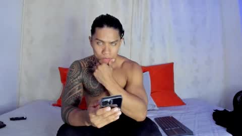 Snapshot of j_musiry chatting on 03.08.25 i am juan musiry independent model online show from 03.08.25