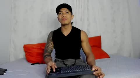 Snapshot of j_musiry chatting on 03.09.25 i am juan musiry independent model online show from 03.09.25