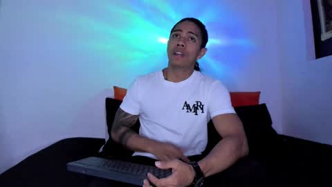 Snapshot of j_musiry chatting on 10.18.25 i am juan musiry independent model online show from 10.18.25
